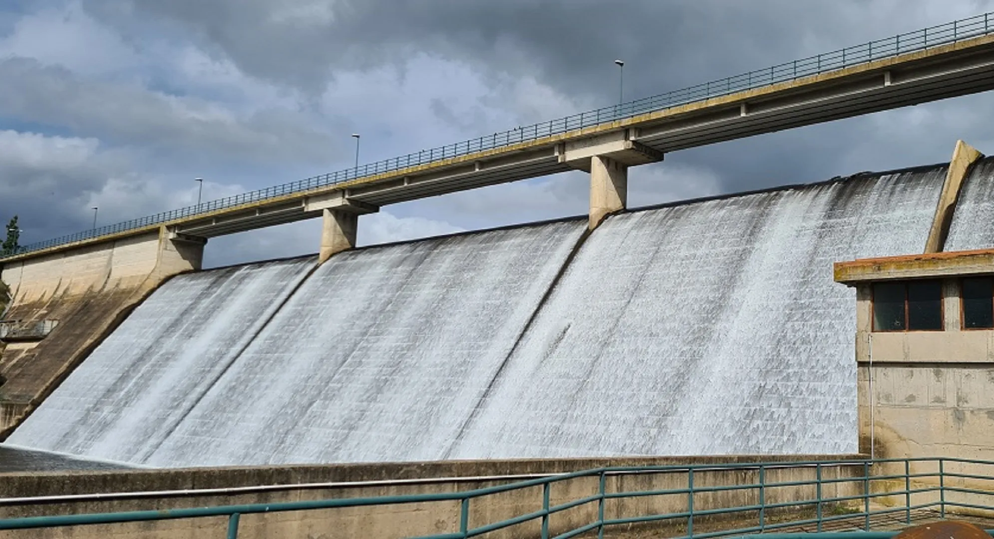 AGGIUDICATI I SERVIZI TECNICI PER LA PROGETTAZIONE DEGLI INTERVENTI RICOMPRESI NEL PROGRAMMA PER LA REALIZZAZIONE DI IMPIANTI DI PRODUZIONE DI ENERGIA IDROELETTRICA DEL SISTEMA IDRICO MULTISETTORIALE REGIONALE (SIMR)